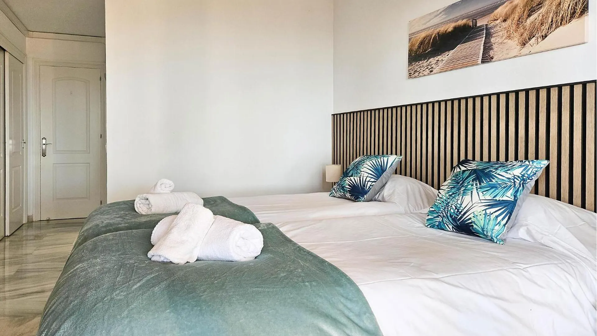 3 Bedroom Gorgeous Apartment In Calahonda Sitio de Calahonda