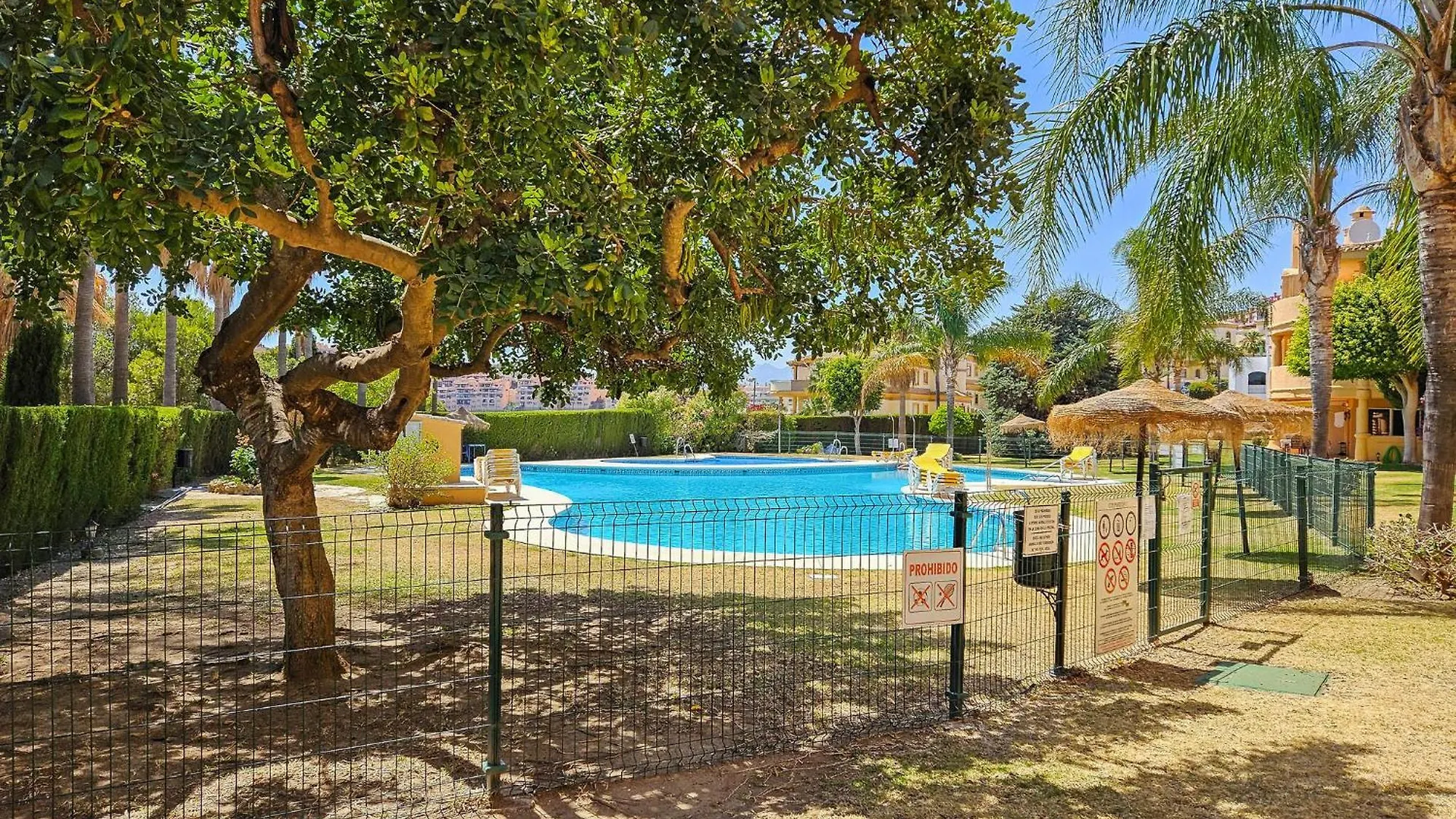 3 Bedroom Gorgeous Apartment In Calahonda Sitio de Calahonda