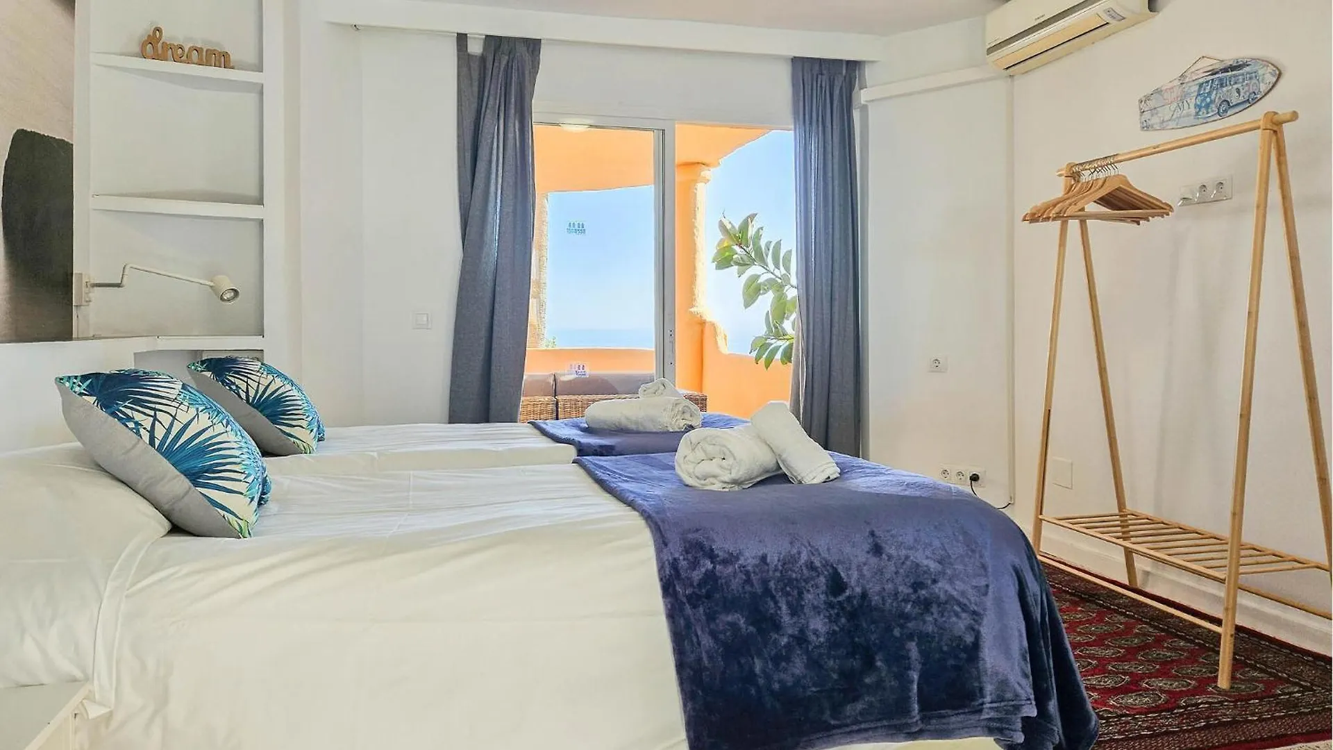 3 Bedroom Gorgeous Apartment In Calahonda Sitio de Calahonda 0*,  Spain